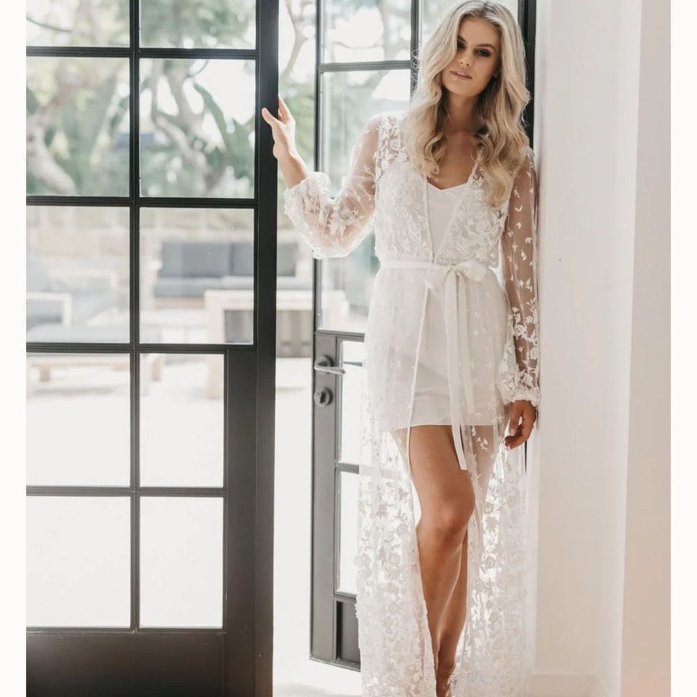 Le Rose Bridal Robe